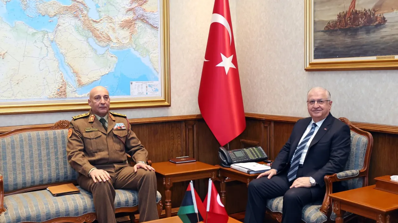 Ankara Esenboğa Havalimanı'ndan Trablus'a gitmek üzere kalkan, içerisinde Libya Genelkurmay