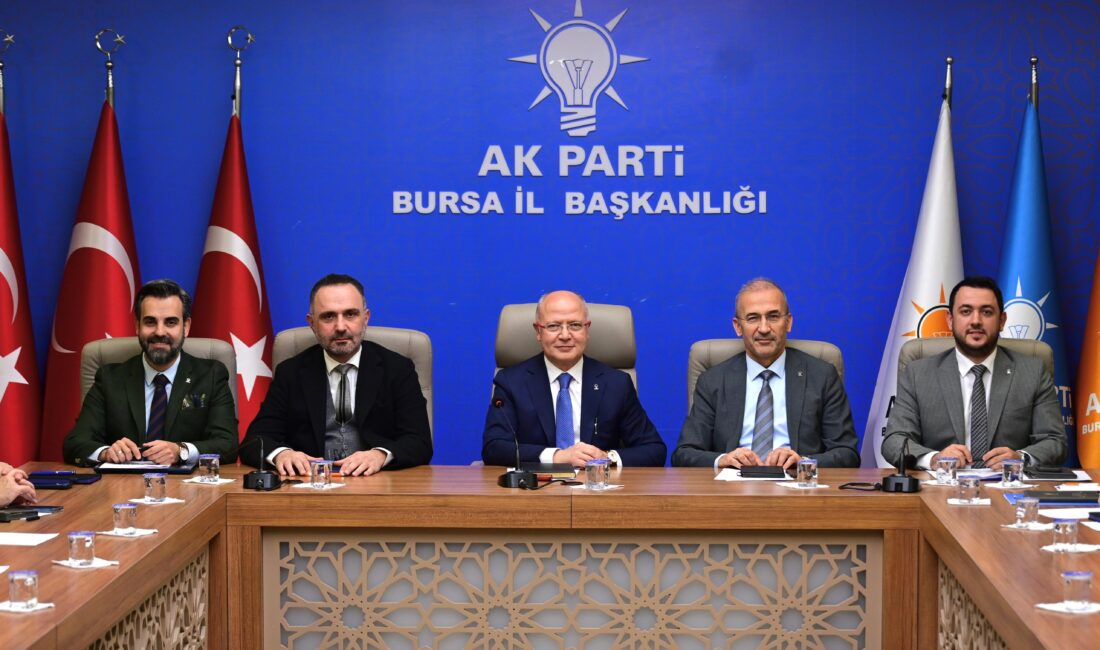 AK Parti İl Başkanı Gürkan üye sayılarını değerlendirdi AK Parti Bursa İl Başkanı Davut Gürkan: "AK Parti, Türkiye'nin