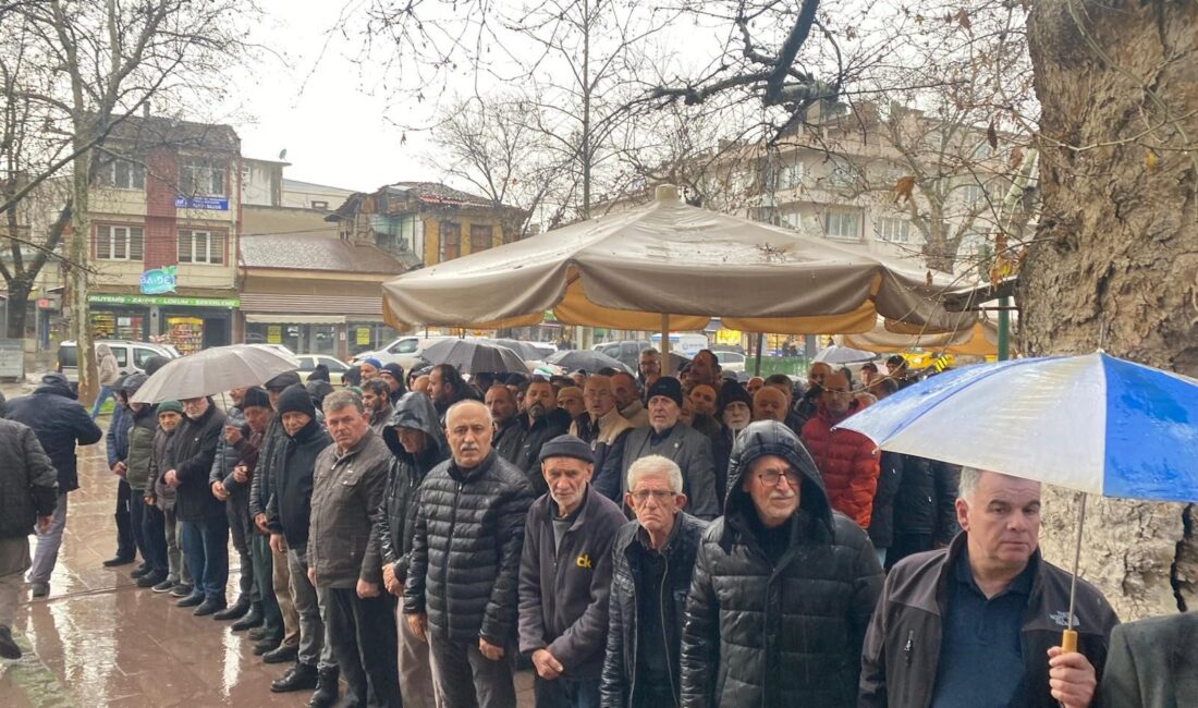 Bursa basın dünyasının çınarı vefat etti Bursa basın camiasının en eski gazetecilerinden birisi olan Ali Bilgiç hayatını