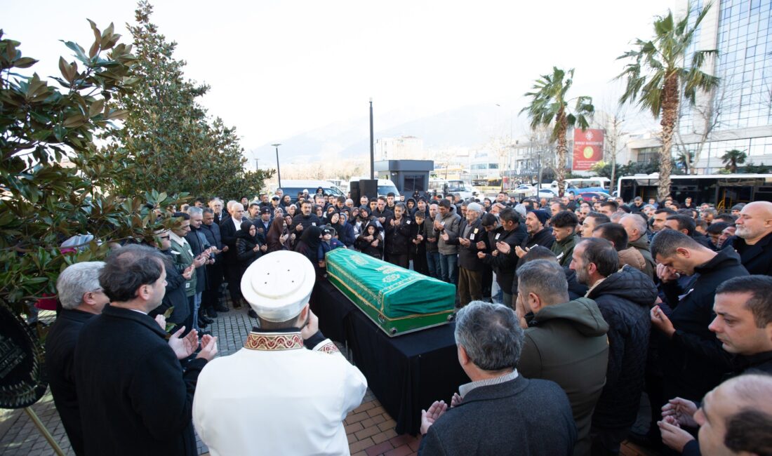 Büyükşehir ailesinin acı günü Bursa Büyükşehir Belediyesi bünyesinde görev yapan ve geçirdiği kalp krizi sebebiyle