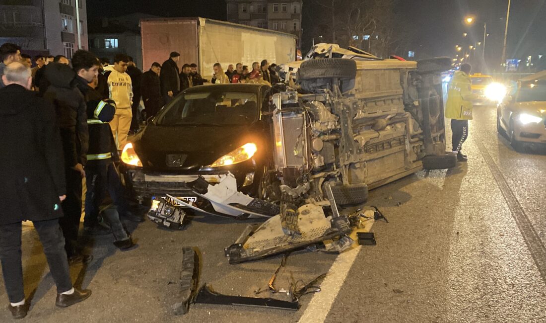 Bursa’da ölümlü kaza! Bursa'nın İnegöl ilçesinde 3 aracın karıştığı zincirleme kazada 1 kişi