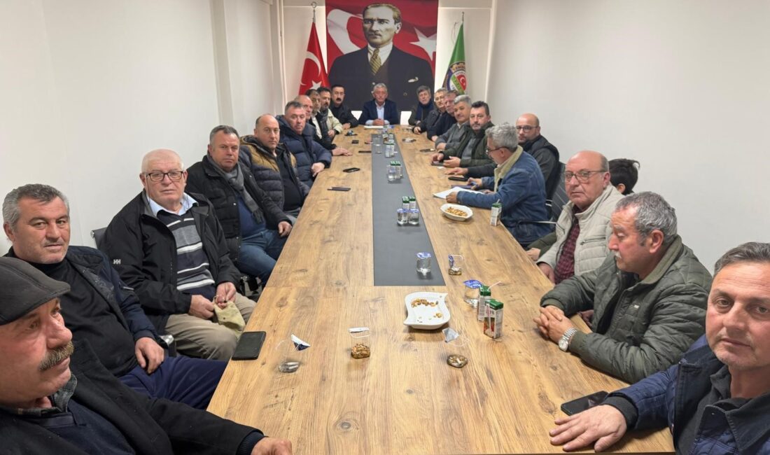 Bursalı çiftçiler Cumhurbaşkanı Erdoğan’dan yardım bekliyor Bursa Ziraat Odaları Başkaları Yenişehir'de toplandı. Başkanlar vergi borcu ve Sgk