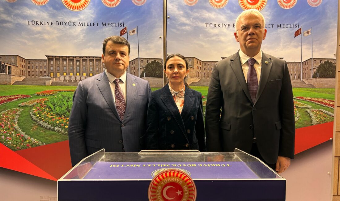 CHP Bursa milletvekillerinden BBBUS açıklaması! Bursa Büyükşehir Belediyesi'nin uzun yıllardır Bursa-Sabiha Gökçen Havalimanı arasında yolcu taşımacılığı yaptığı