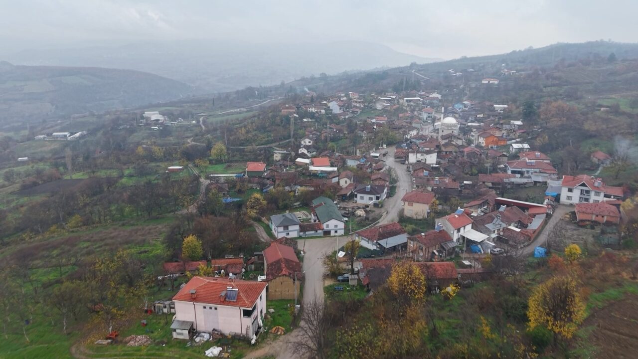 Bursa Büyükşehir Belediye Başkanı Mustafa Bozbey, sosyal konut ve köy