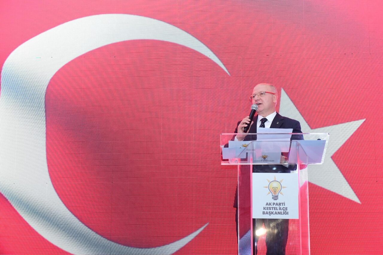 AK Parti Bursa İl Başkanı Davut Gürkan, Bursa Büyükşehir Belediyesi’nin "köy yerleşik alanları genişliyor,