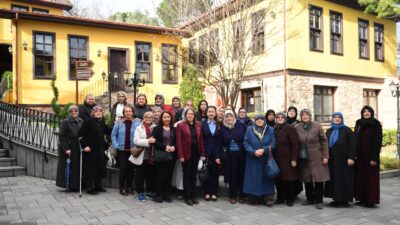 Osmangazi Belediyesi, ilçede yaşayan kadınların Bursa'nın doğal güzelliklerini, tarihi mirasını