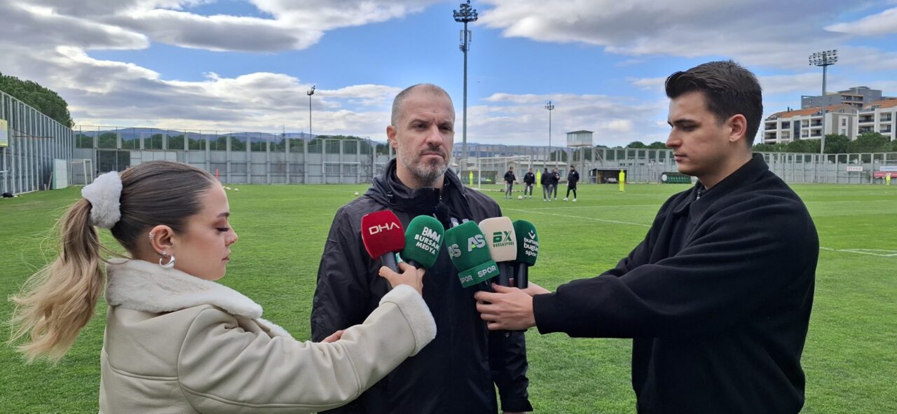 Bursaspor Teknik Direktörü Mustafa Er, Isparta 32 spor maçı öncesi