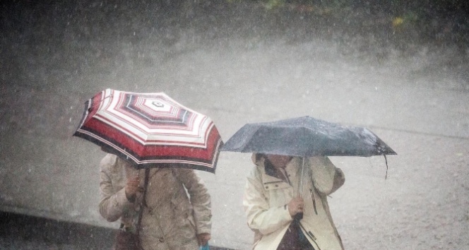 Bursa genelinde 2 Şubat Pazartesi günü öğle saatlerinden itibaren kuvvetli yağmur