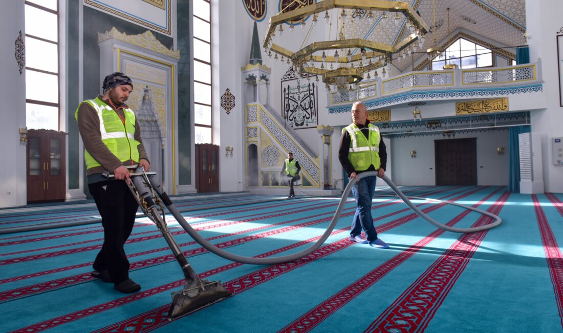 Bursa’daki camilerde Ramazan’a hazırlık başladı Bursa Büyükşehir Belediyesi, Ramazan ayı öncesinde 17 ilçedeki cami ve