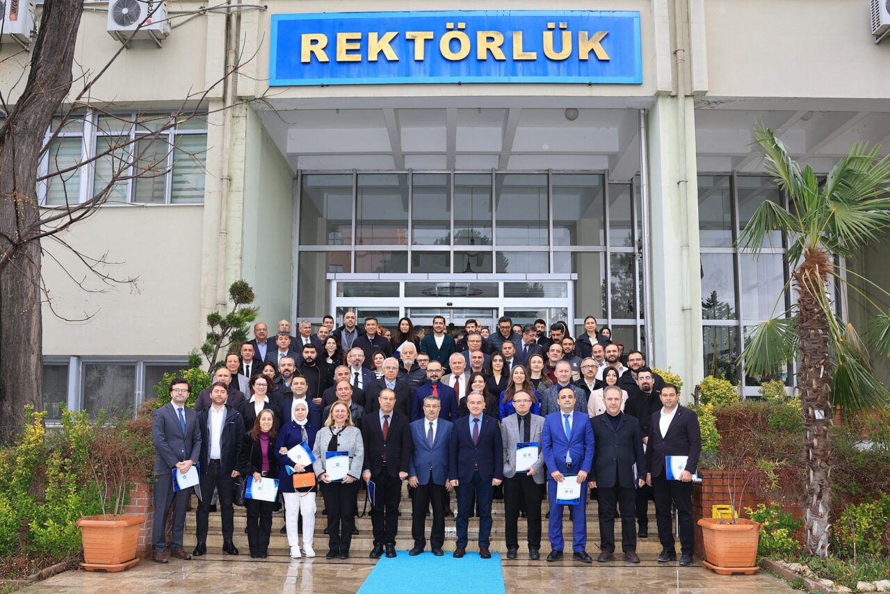 Bursa Uludağ Üniversitesi (BUÜ) MEYOK Koordinatörlüğü tarafından organize edilen törenle, akreditasyon