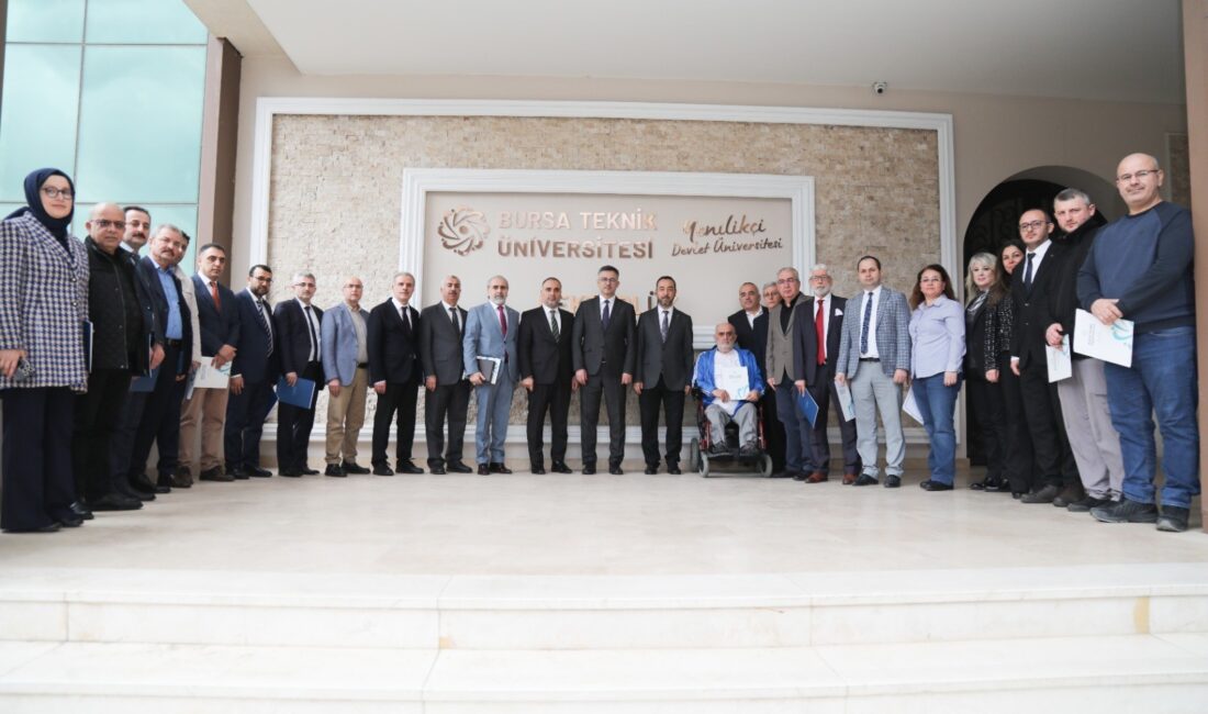 BTÜ’de personeli vefa ödülü Kamuda 20 ve 30 yıllık hizmetini tamamlayan Bursa Teknik Üniversitesi