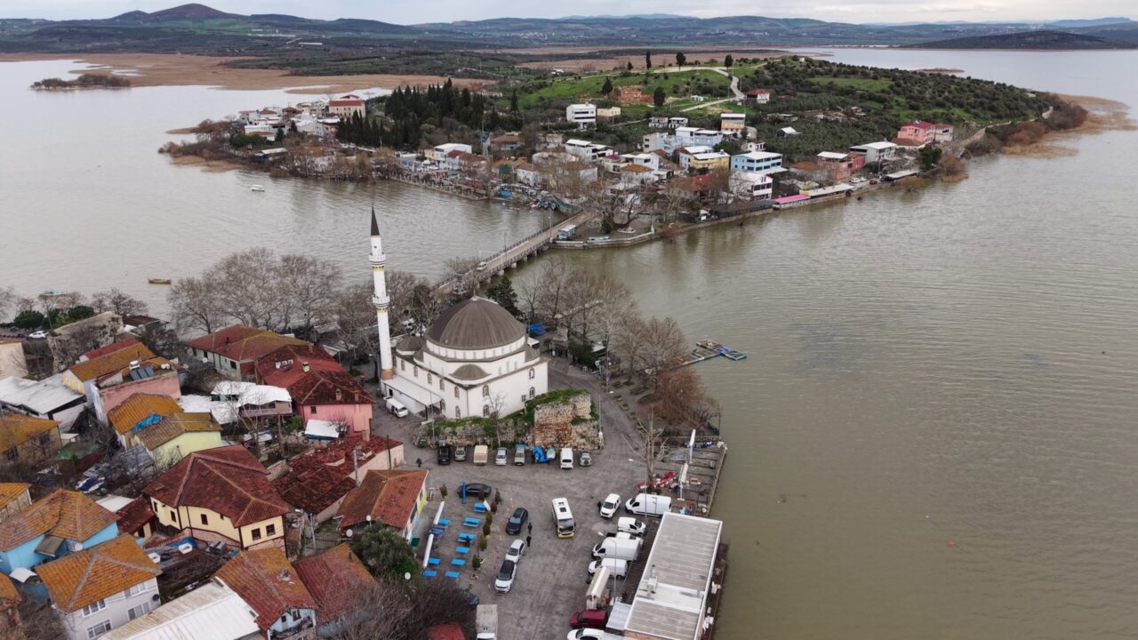 "Uluslararası Yaşayan Göller Ağı"na dahil ve "Türkiye'de Yaşayan Göl" ünvanına sahip