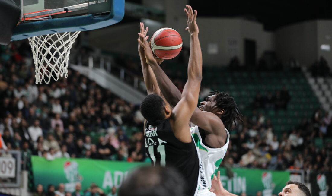 Bursaspor potada Beşiktaş’a mağlup oldu Türkiye Sigorta Basketbol Süper Ligi'nde sahasında Beşiktaş Gain'e farklı mağlup