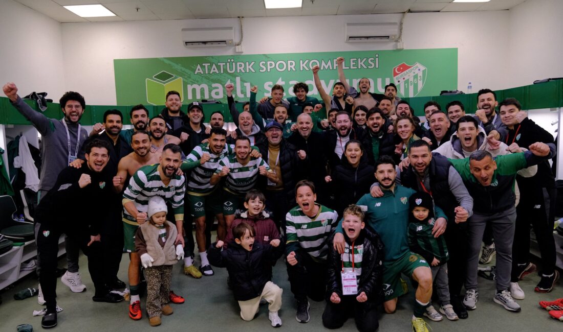 Şampiyonluk iddiasına 6 gollü imza TFF 2. Lig Kırmızı Grup’ta 26. hafta maçında Bursaspor, taraftarı