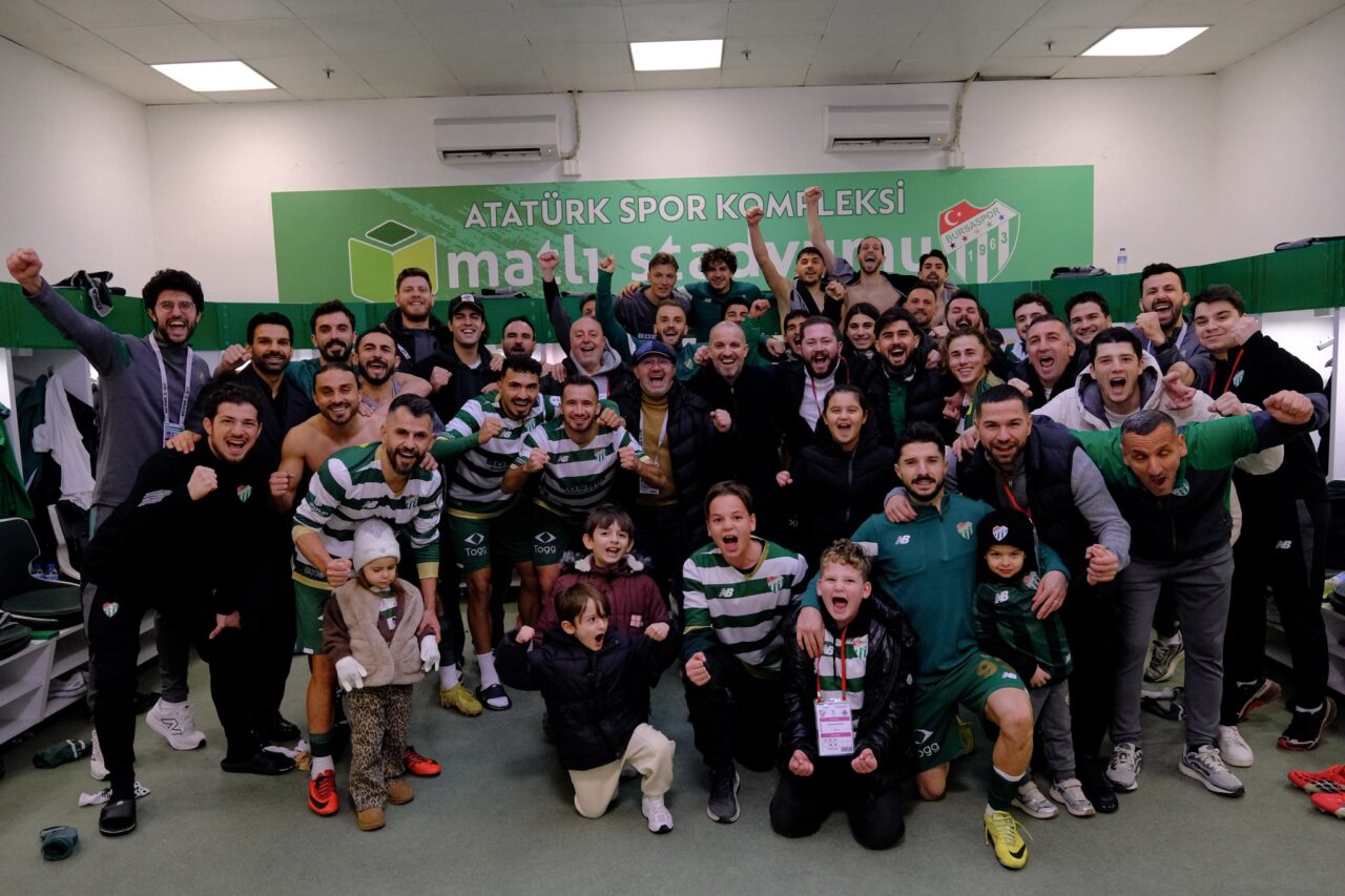 TFF 2. Lig Kırmızı Grup’ta 26. hafta maçında Bursaspor, taraftarı