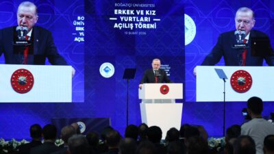 Cumhurbaşkanı Recep Tayyip Erdoğan, gençlerin Türkiye'nin istikbali olduğunu söyledi. Boğaziçi
