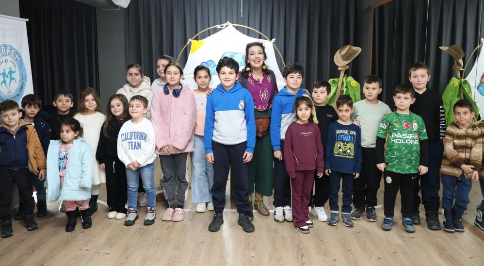 Osmangazi’de sahnelenen “Toprak Ana” tiyatro oyunu, çocuklara doğa sevgisi ve