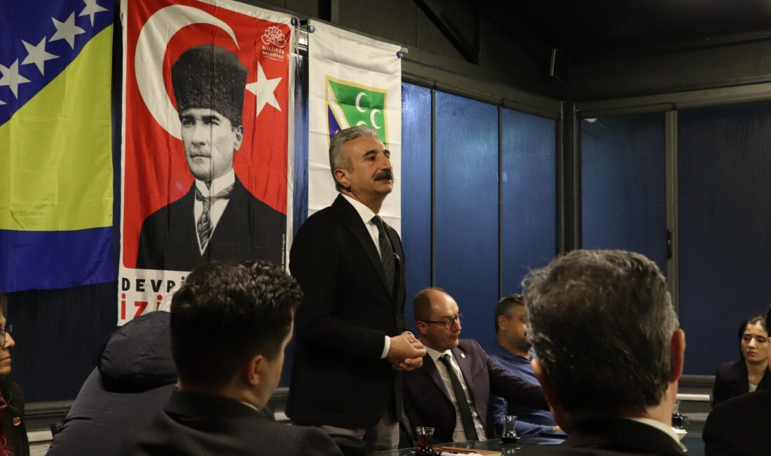 CHP İl Başkanı Yeşiltaş: Adaletin, üretimin ve emeğin iktidarını kuracağız Cumhuriyet Halk Partisi (CHP) Bursa İl Başkanlığı’nın kentteki saha çalışmalarındaki