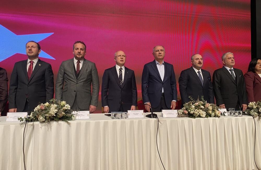 Söz Bozbey’e dayandı… AK Parti Bursa İl Başkanlığı tarafından Ramazan Bayramı'nın ilk gününde