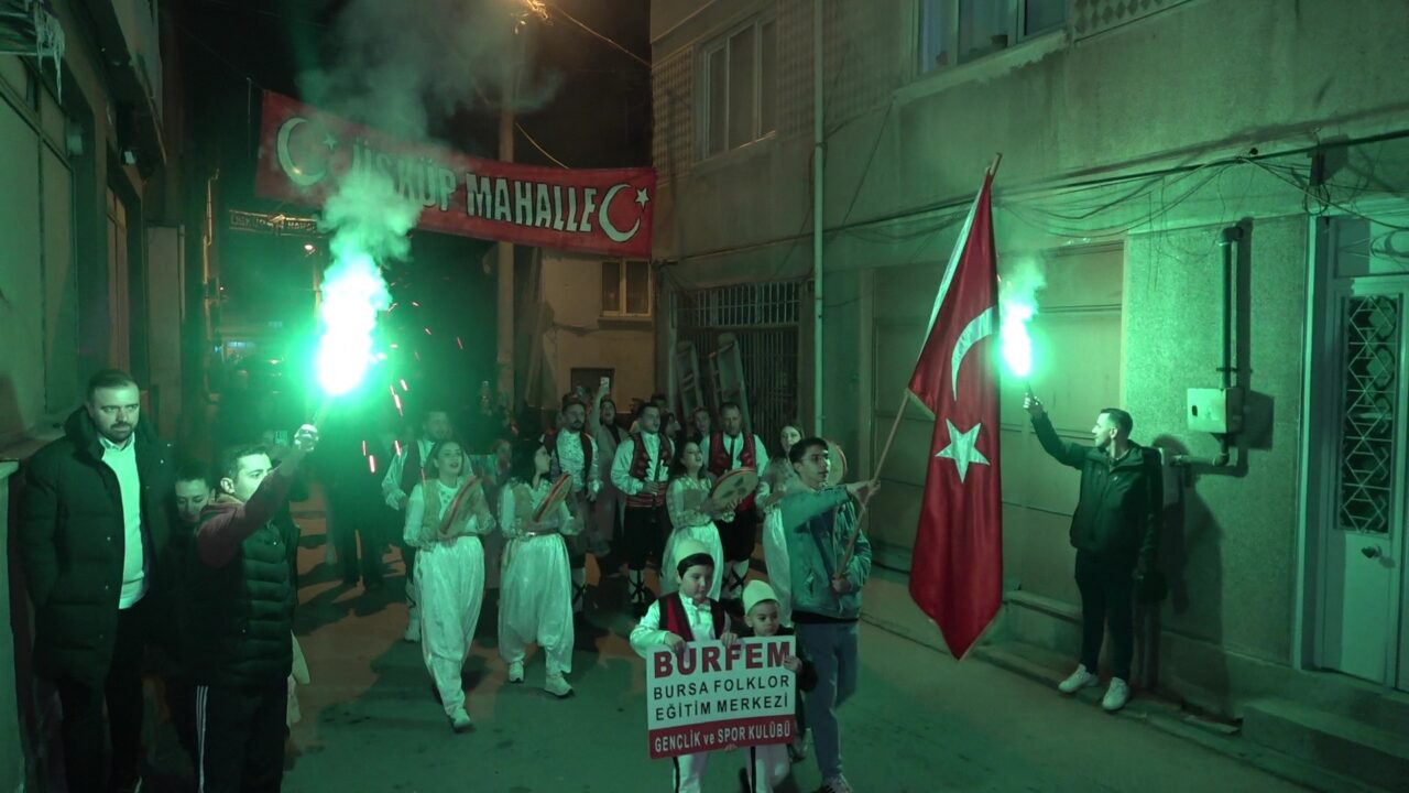 Rumeli geleneği Osmangazi’de yeniden hayat buldu. Meşaleler ve Balkan ezgileri