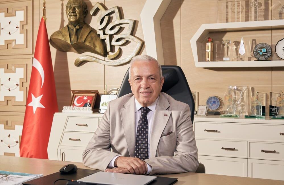 Sıfır atıkta yeni dönem… belgeyi yenilediler Nilüfer Belediyesi, çevre çalışmalarındaki başarısını sürdürerek Sıfır Atık Belgesi’ni 2031