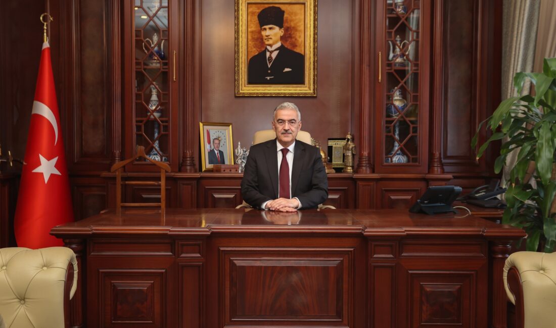 Bursa Valisi Erol Ayyıldız, İstiklal Marşı’nın kabulünün 105. yıl dönümü