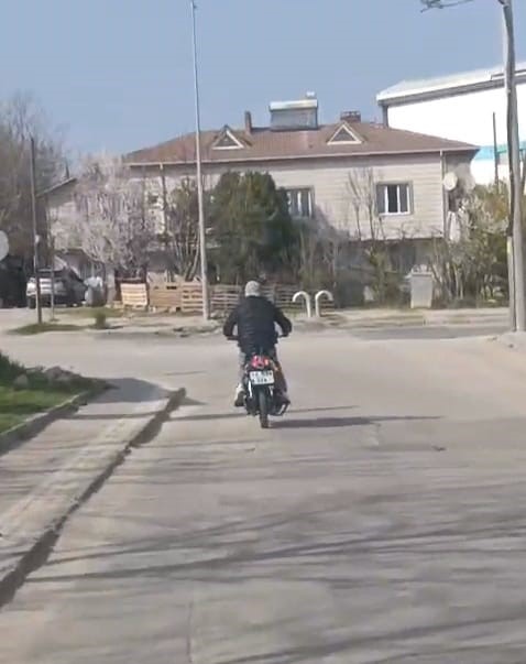 Yakalandı… Abartı egzoz ile dolaştı, 58 bin lira ceza yiyince, "Devlet