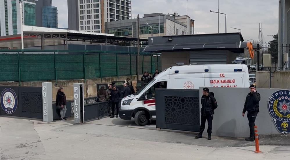 Hastaneye kaldırıldı Başkan Bozbey'in de dahil olduğu soruşturmada gözaltındaki müteahhit fenalaştı, ambulansla
