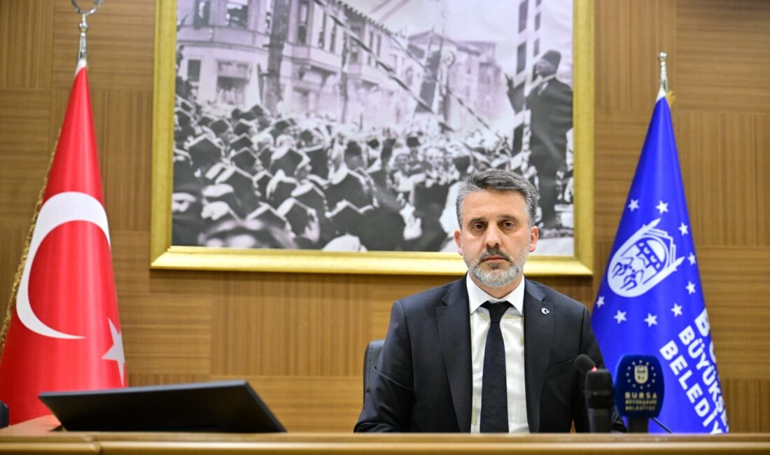 Oylama bitti! Bursa’da yeni başkan belli oldu Bursa Büyükşehir Belediye Meclisi’nde yapılan oylamada 61 oy alan Şahin