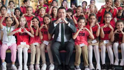 Osmangazi Belediyesi, ebeveynlere yönelik ücretsiz “Ana Baba Okulu” programını başlatıyor.