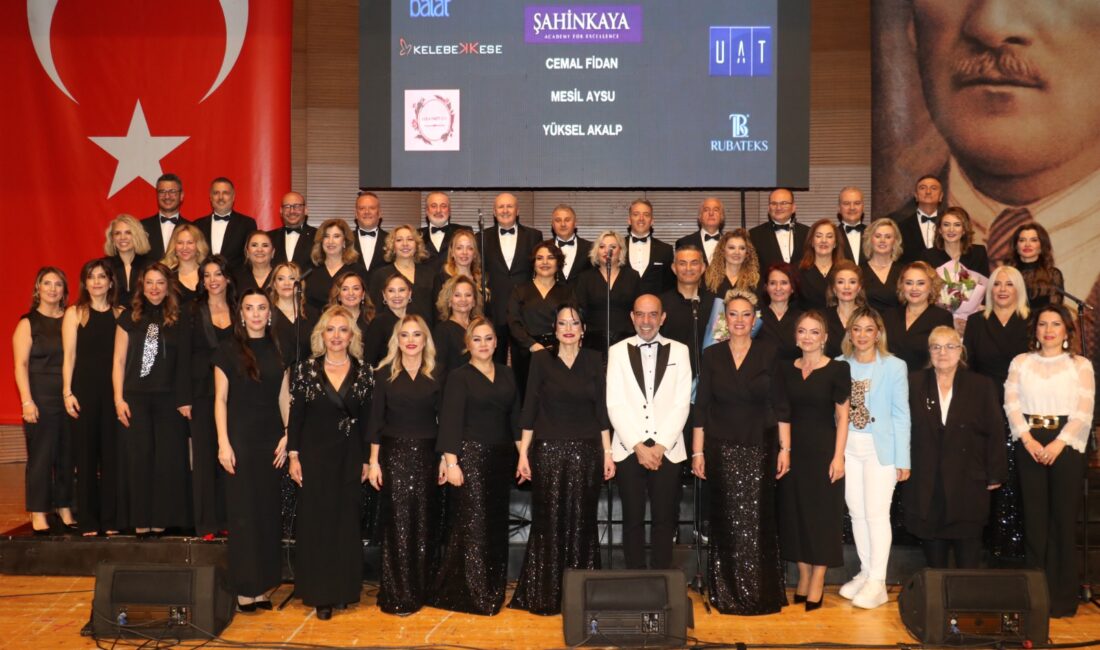 Unutulmaz eserler iyilik için yankılandı Bursa Sağlık ve Eğitim Gönüllüleri Derneği (Bursa BUSADER), toplumsal dayanışmanın
