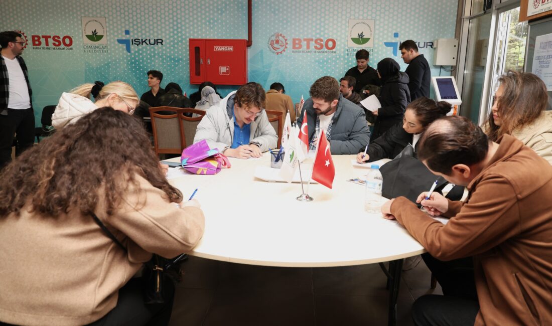 Bu buluşmada onlarca kişi işe girdi Osmangazi’de düzenlenen istihdam buluşmasında 120 kişiyle görüşme yapıldı, 35 kişi