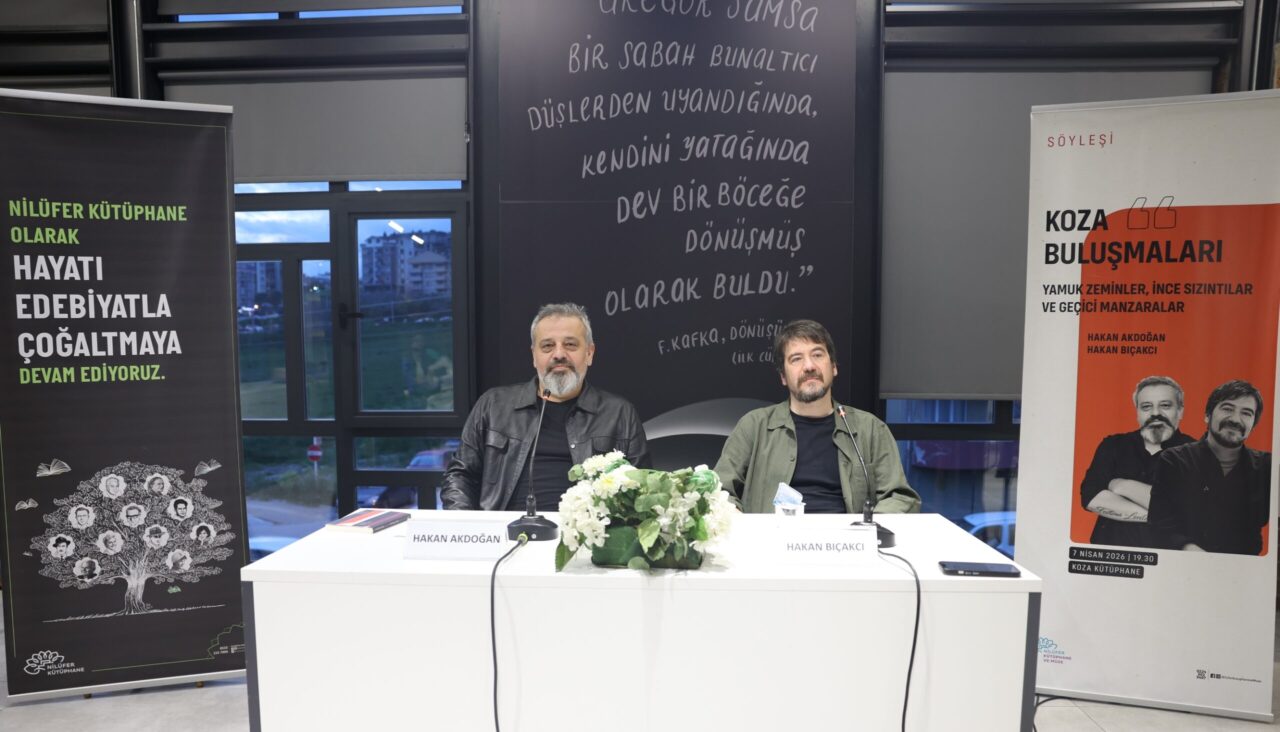 Nilüfer’de düzenlenen söyleşide yazar Hakan Bıçakçı, dijital çağda edebiyatın dönüşümünü
