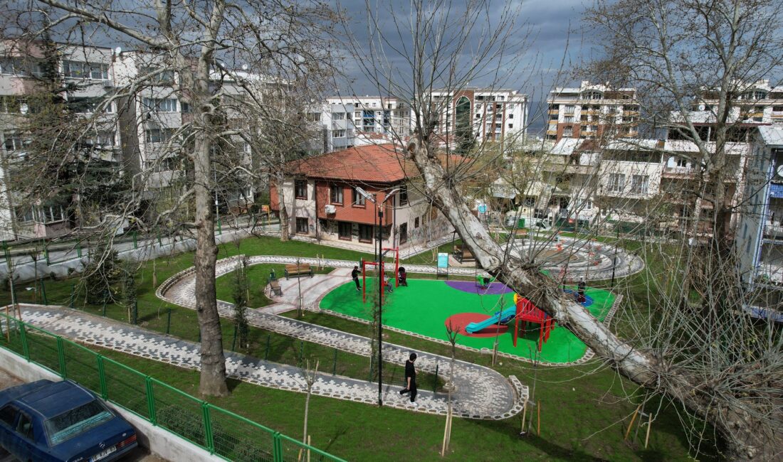 Yıldırım’da parklar yenileniyor Yıldırım Belediyesi, park ve yeşil alanlarda bakım ve yenileme çalışmalarını