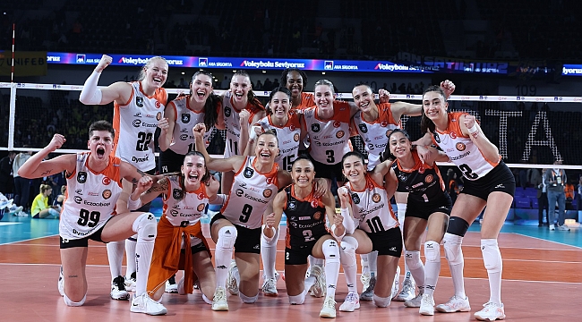 Finalde iki Türk takımı var. CEV Şampiyonlar Ligi’nde VakıfBank ve Eczacıbaşı adını finale yazdırdı.