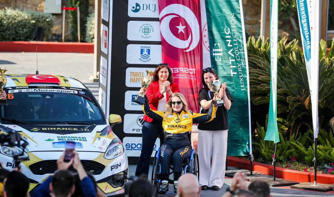 Bu kez pistte tarih yazdı! Bursalı ralli pilotu Kübra Denizci Keskin, Bodrum Rallisi’nde pistte iki
