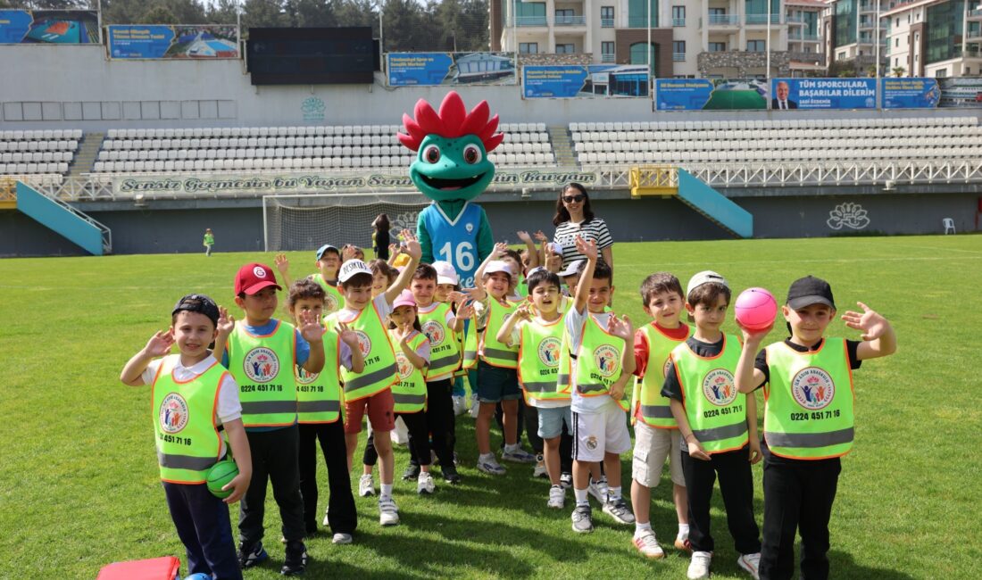 Nilüfer Uluslararası Spor Şenlikleri kapsamında düzenlenen etkinlikte okul öncesi öğrenciler
