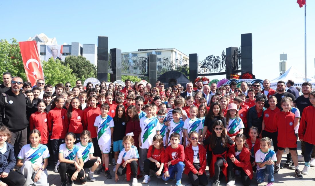 O anlar Nilüfer’de büyük coşkuya dönüştü! Nilüfer’de 19 Mayıs Atatürk’ü Anma, Gençlik ve Spor Bayramı kutlamaları