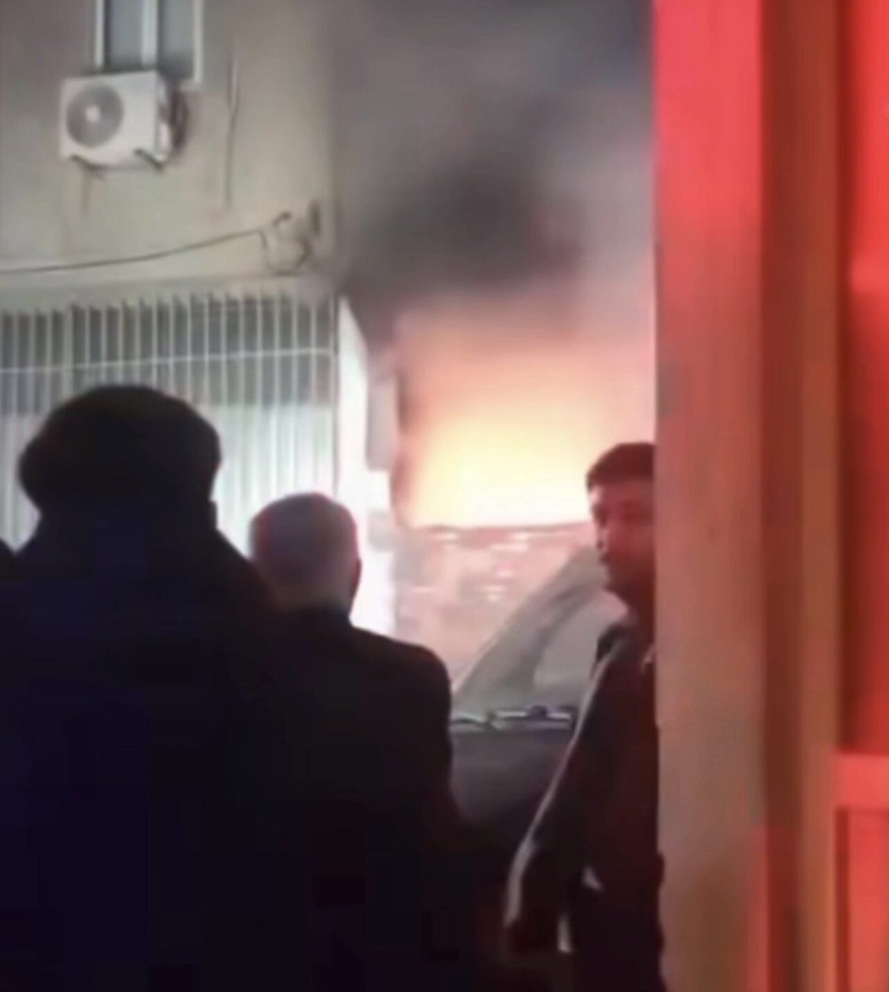 Bursa Yıldırım’da bir tekstil atölyesinde çıkan yangın paniğe neden oldu.