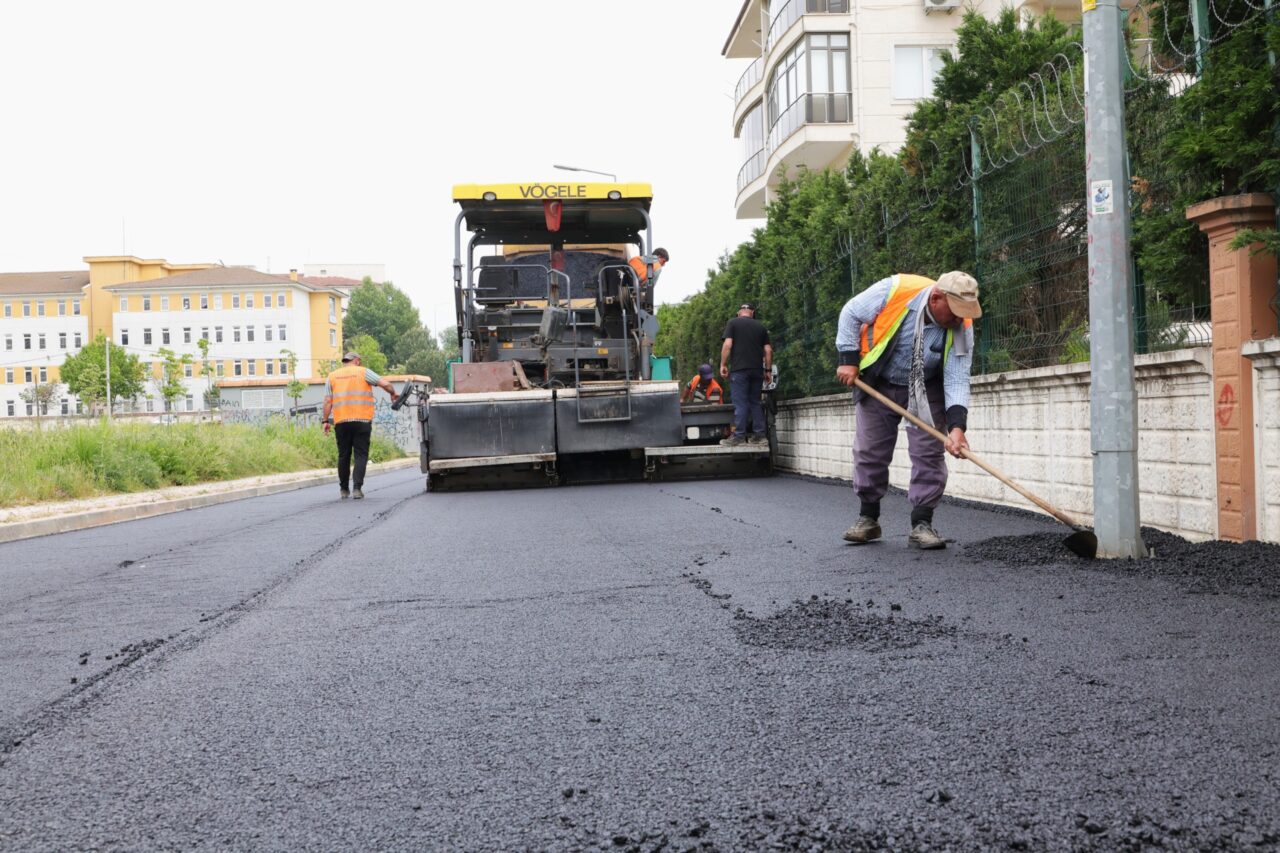 Osmangazi’de uzun süredir ihtiyaç duyulan yol çalışması tamamlandı. Hamitler Mahallesi’nde