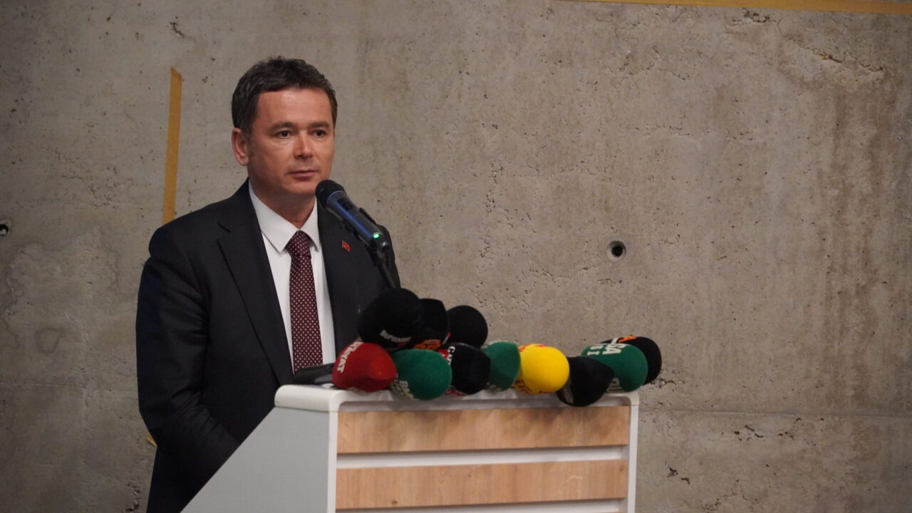 Bursa’da düzenlenen özel panelde Türkçenin 700 yıllık yolculuğu ele alındı.