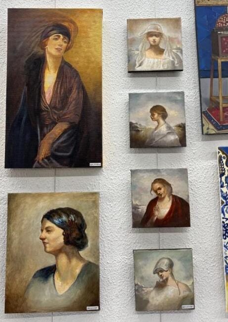 Genç sanatçılar eserlerini karekodla dijitale taşıdı Bursa Zeki Müren Güzel Sanatlar Lisesi öğrencilerinin yıl boyunca hazırladığı