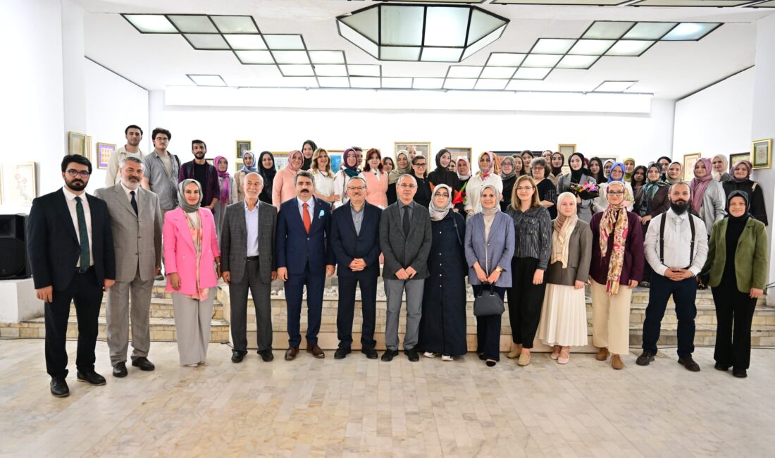 Yıllardır süren miras bu sergide buluştu! Bursa’nın fethinin 700’üncü yılı kapsamında düzenlenen “Fetih Sergisi”, hat, tezhip,