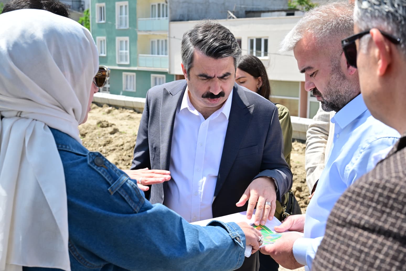 Bursa'da Yıldırım Belediyesi tarafından yapımı süren Makbule-Tevfik Yıldırım Engelsiz Yaşam