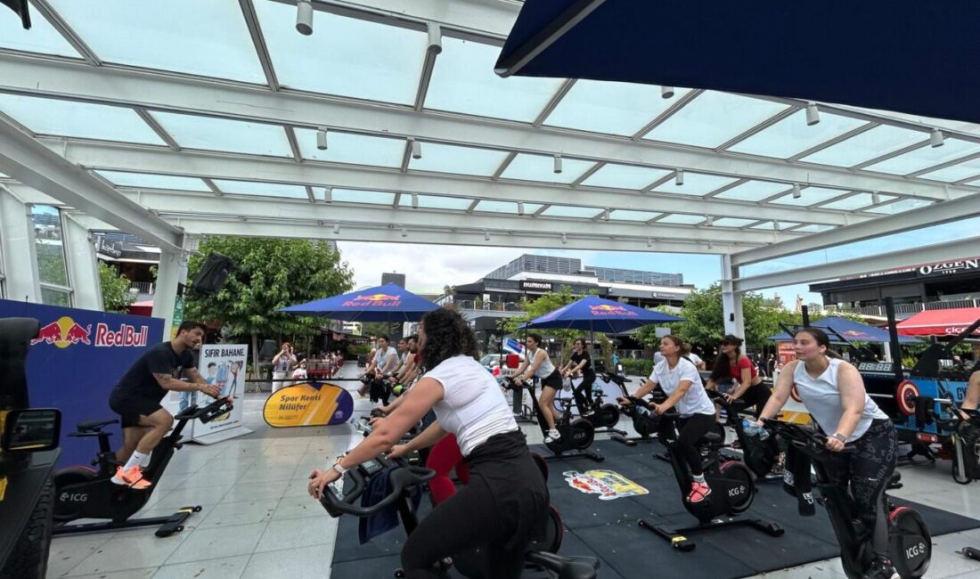 Nilüferliler açık havaya akın etti Nilüfer Belediyesi'nin düzenlediği açık hava spor etkinlikleri, yüzlerce vatandaşı bir