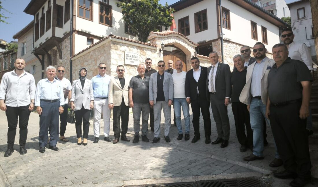 MHP Bursa İl Başkanı Muhammet Tekin ve Bursa Büyükşehir Belediye
