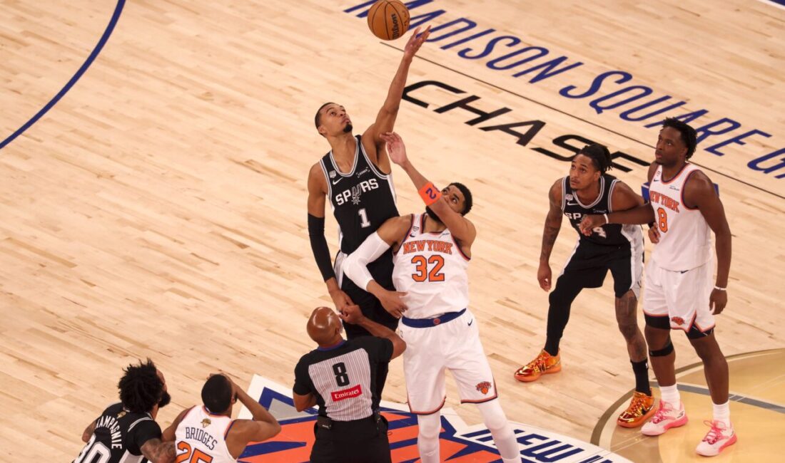 Spurs final serisine geri döndü NBA Finalleri'nin üçüncü maçında San Antonio Spurs, deplasmanda New York