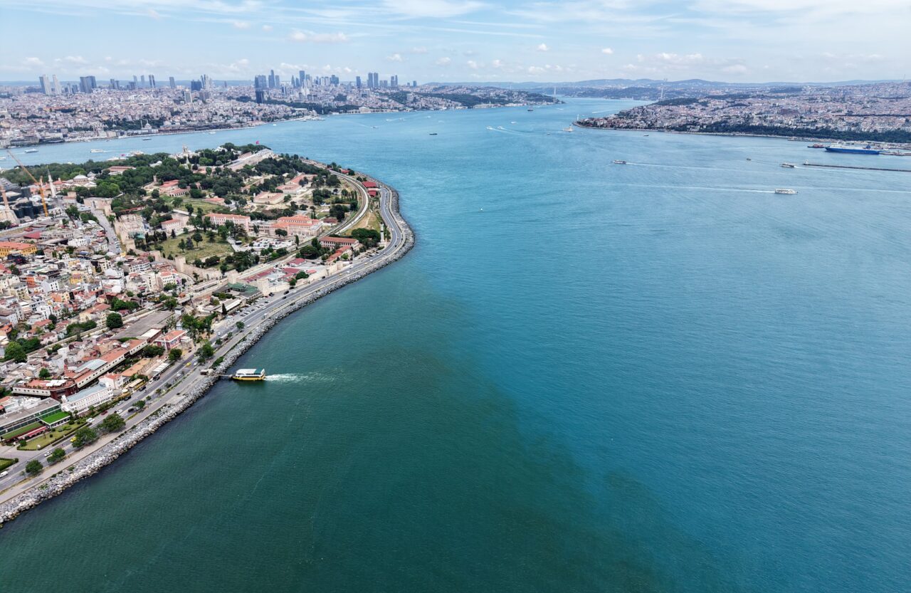 İstanbul'da iki deniz böyle buluştu 1 Bülten Medya -