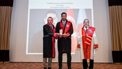 Olimpiyat şampiyonu ve Türkiye Güreş Federasyonu Başkanı Taha Akgül, mezunu
