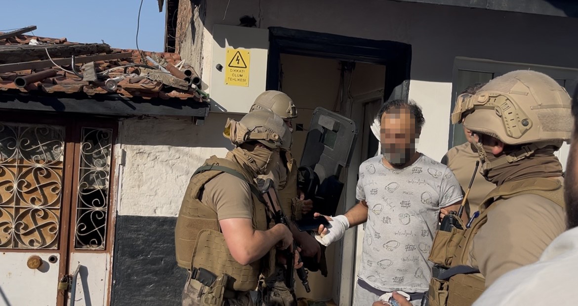 Bursa'da hakkında 8 yıl kesinleşmiş hapis cezası bulunan firari hükümlü,